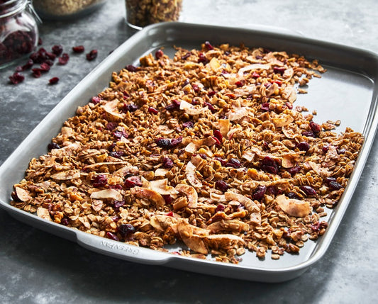 Tranebærgranola med pekannødder