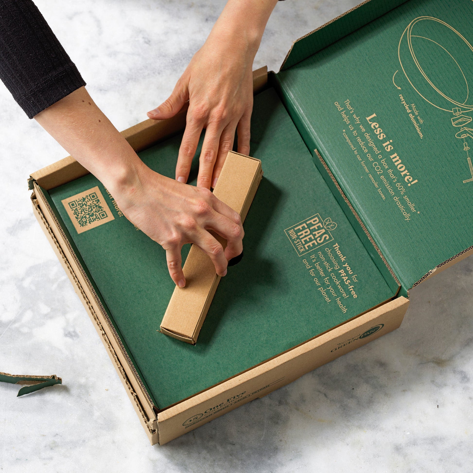 One Five Pine Green 3-delige set met matgouden handgrepen 20+24+28cm groen handvat
