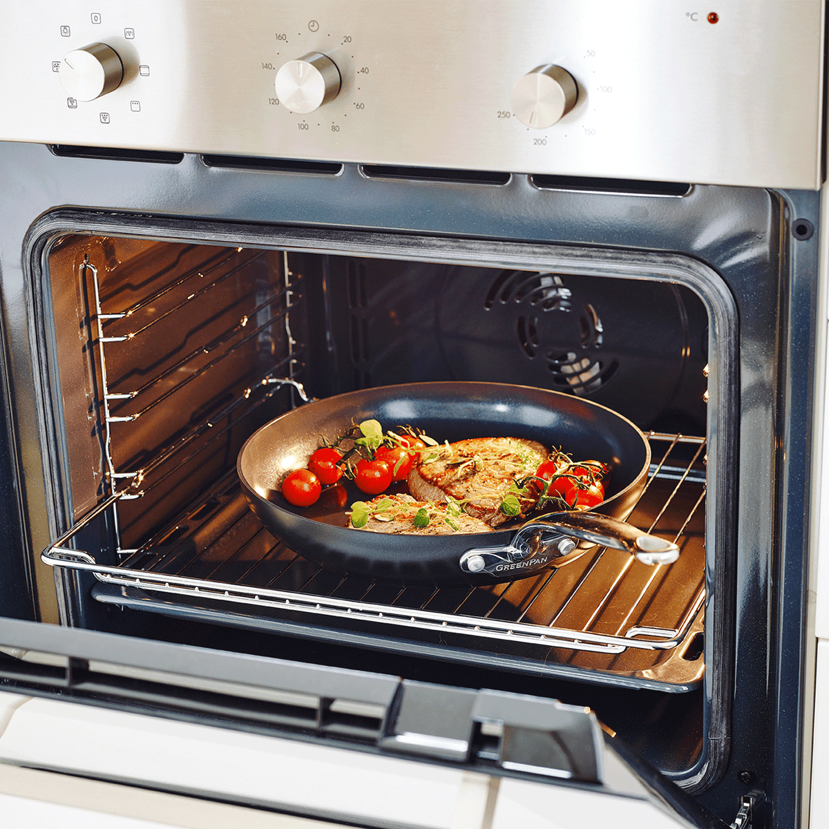 Barcelona Braadpan 32cm zwart in de oven