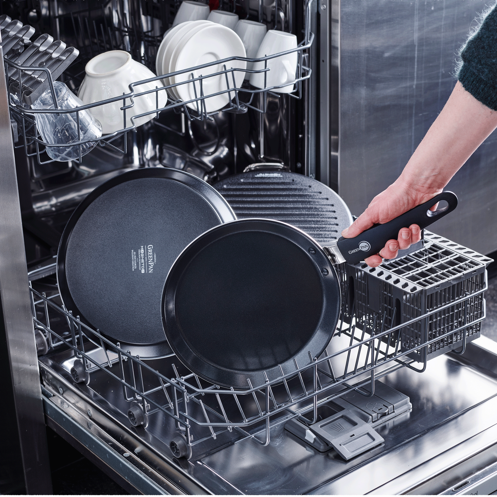 Essentials ronde Grillpan 28cm zwart in vaatwasser 